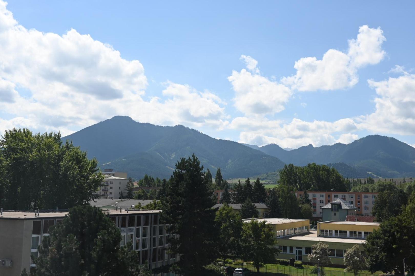 Tatry View Apartment, Free Parking Liptovský Mikuláš المظهر الخارجي الصورة
